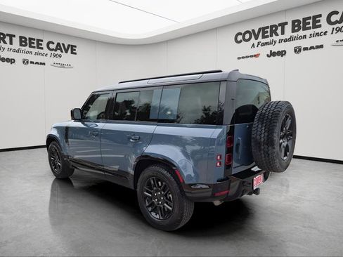 Used 2024 Land Rover Defender 110 X-Dynamic SE image 7