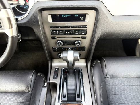 Used 2010 Ford Mustang GT RWD image 16