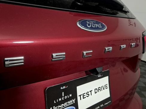 Used 2023 Ford Escape ST-Line w/ Cold Weather Package FWD image 29