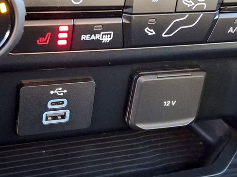 Certified 2023 Ford F250 XLT w/ Black Appearance Package image 23