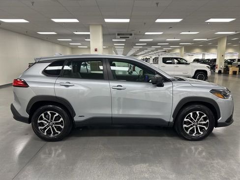 Certified 2024 Toyota Corolla Cross S image 8