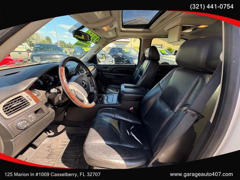 Used 2010 GMC Yukon Denali image 11