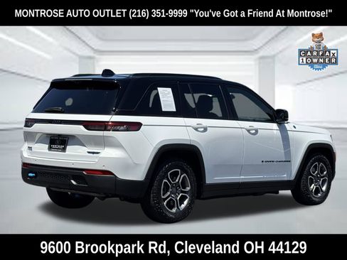 Used 2022 Jeep Grand Cherokee Trailhawk w/ Luxury Tech Group III AWD/4WD image 4