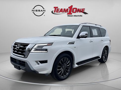 Used 2022 Nissan Armada Platinum w/ Captain's Chairs Package image 4