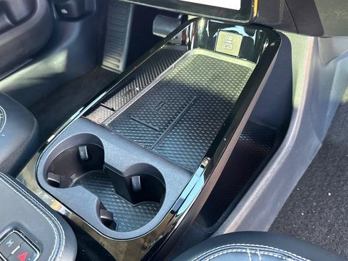 Used 2022 Ford Mustang Mach-E Premium RWD image 19