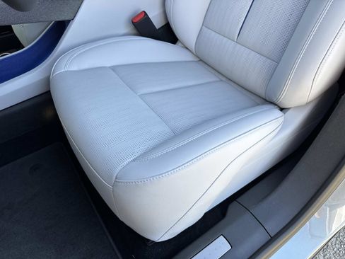 New 2026 Cadillac Optiq Sport 2 image 20