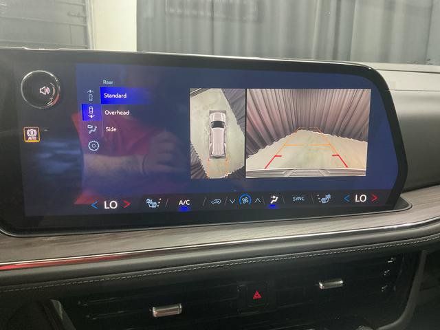 New 2026 Chevrolet Tahoe Z71 w/ Comfort Package AWD/4WD image 32