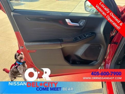 Used 2025 Ford Escape ST-Line AWD/4WD image 15