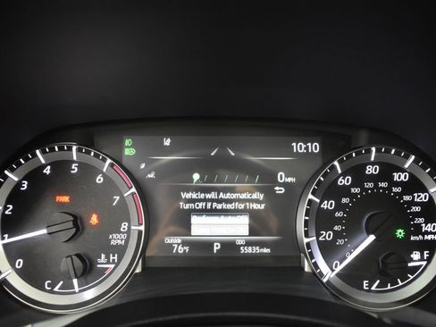 Used 2024 Toyota Highlander XLE AWD/4WD image 30