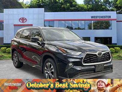 Used 2021 Toyota Highlander XLE