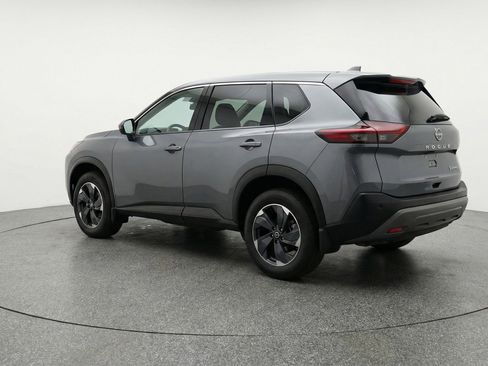 Used 2025 Nissan Rogue SV image 6