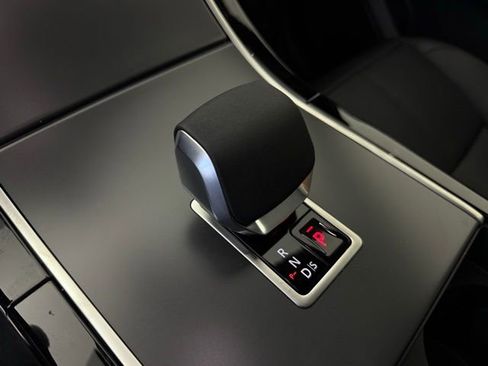 New 2026 Land Rover Range Rover Velar S image 21