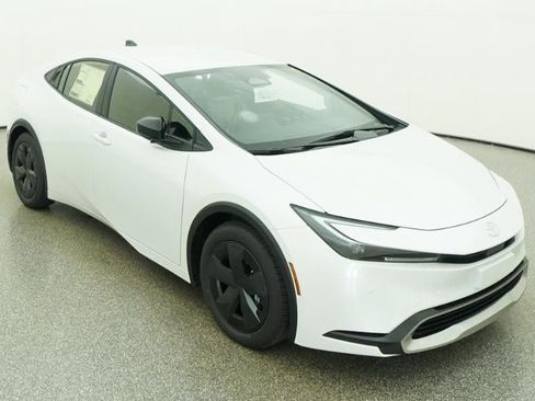 New 2026 Toyota Prius Plug-In Hybrid FWD image 13