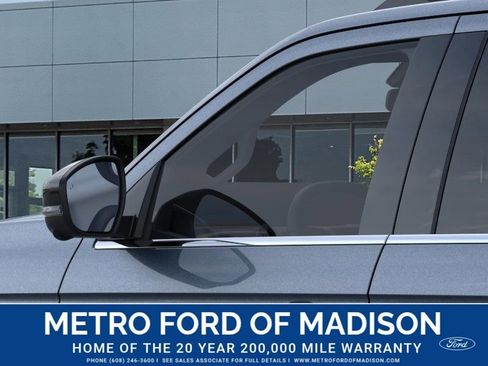 New 2026 Ford Expedition Active AWD/4WD image 21