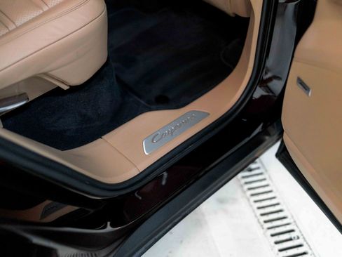 Used 2019 Porsche Cayenne image 48