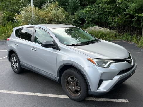 Used 2017 Toyota RAV4 LE w/ All Weather Liner Package AWD/4WD image 8