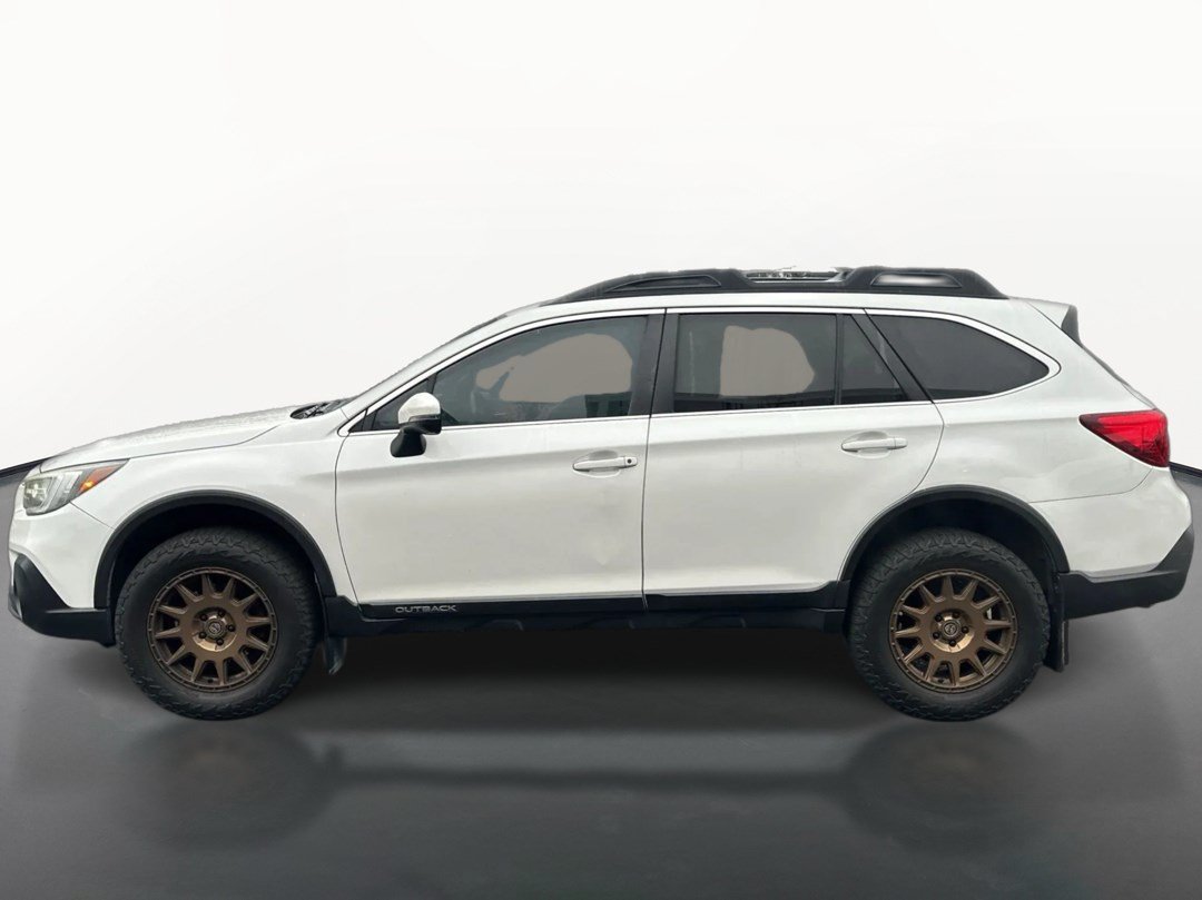 Used 2019 Subaru Outback 3.6R Limited AWD/4WD image 6