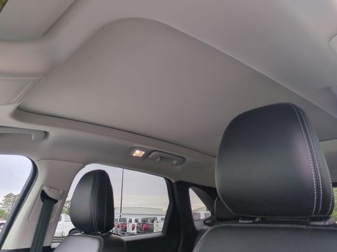 Used 2022 Ford Escape SEL FWD image 19