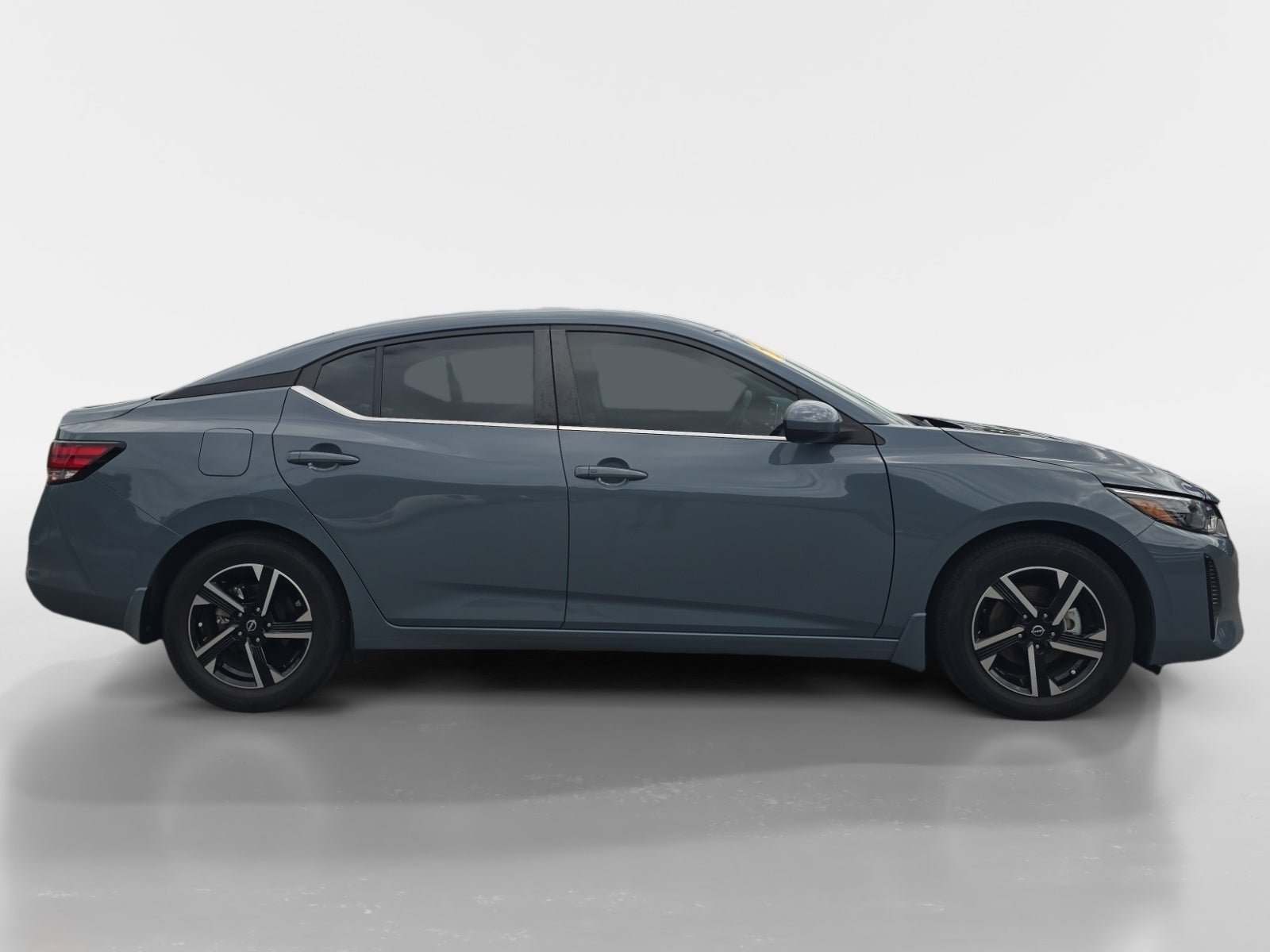 Used 2024 Nissan Sentra SV w/ All-Weather Package FWD image 2