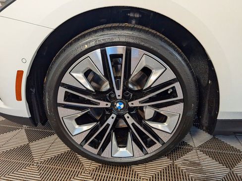 New 2026 BMW 530i xDrive w/ Premium Package AWD/4WD image 10