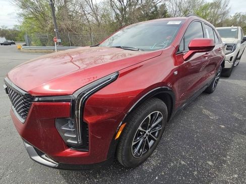 Used 2024 Cadillac XT4 Sport FWD image 1