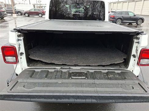 Used 2023 Jeep Gladiator Mojave w/ Cold Weather Group image 30