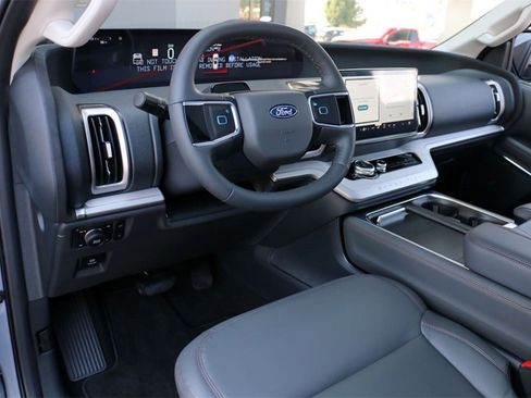 New 2025 Ford Expedition Active image 17