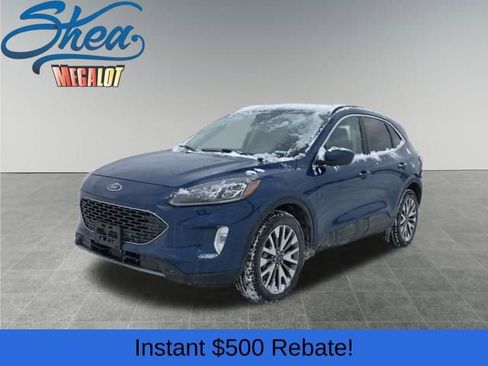 Used 2022 Ford Escape Titanium image 1
