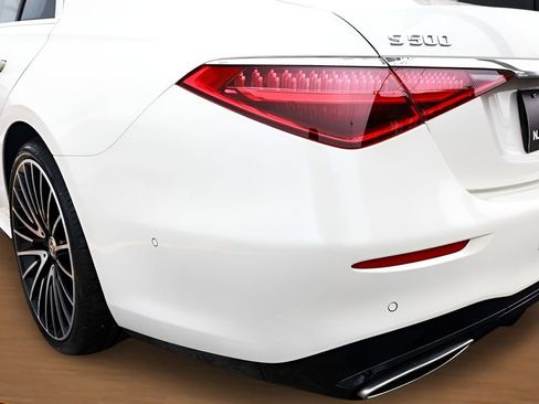 Used 2022 Mercedes-Benz S 500 4MATIC w/ AMG Line Package image 20