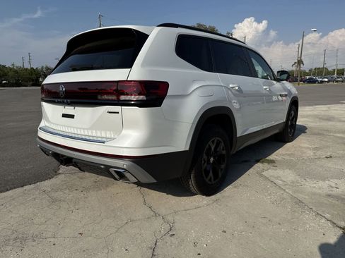 New 2026 Volkswagen Atlas Peak Edition AWD/4WD image 6