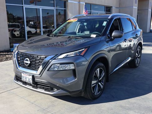 Used 2022 Nissan Rogue SL w/ SL Premium Package image 8