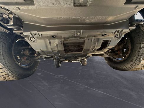 Used 2018 Toyota 4Runner SR5 AWD/4WD image 30