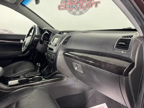 Used 2014 Kia Sorento EX AWD/4WD image 12