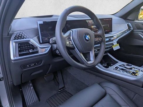 Used 2026 BMW X5 xDrive50e w/ Executive Package AWD/4WD image 3