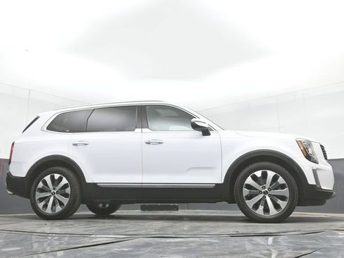 Used 2022 Kia Telluride S AWD/4WD image 50