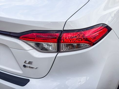 New 2026 Toyota Corolla LE w/ LE Premium Package FWD image 8
