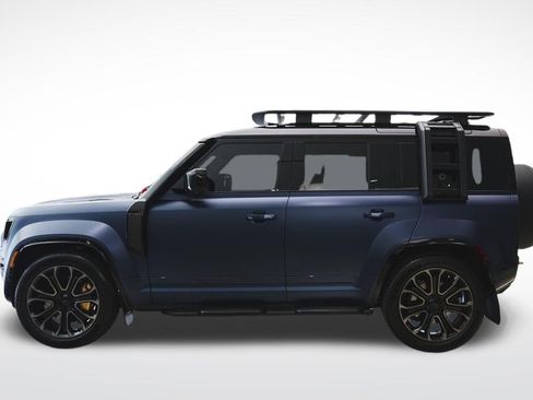 Used 2026 Land Rover Defender 110 OCTA AWD/4WD image 2