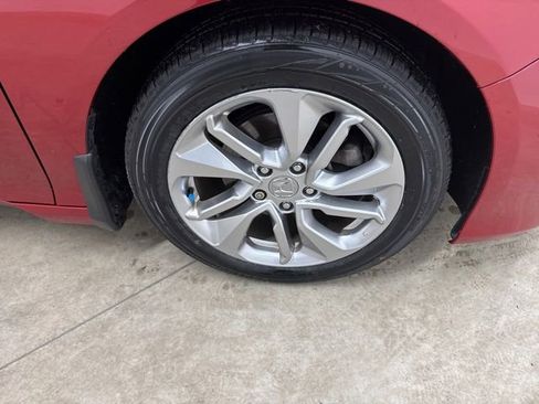 Used 2019 Honda Accord LX image 12