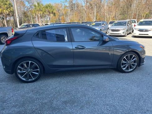 Used 2019 Hyundai Veloster 2.0 Premium image 10
