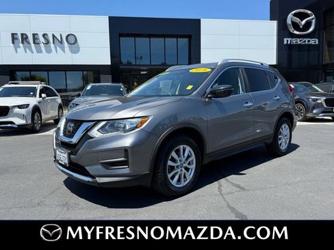 Used 2018 Nissan Rogue SV AWD/4WD image 1