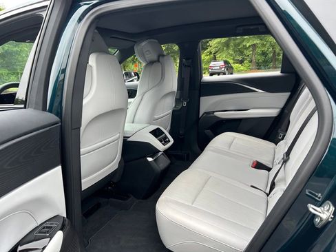 Used 2025 Cadillac Lyriq Luxury RWD image 41