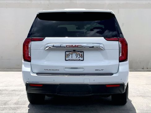 Used 2023 GMC Yukon SLT AWD/4WD image 5