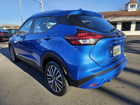 Used 2021 Nissan Kicks SV image 7