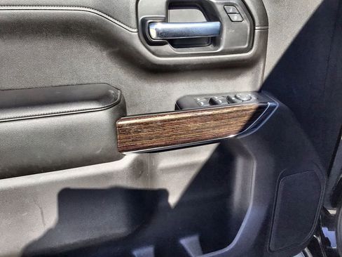 Used 2020 GMC Sierra 1500 Elevation w/ Elevation Value Package image 23