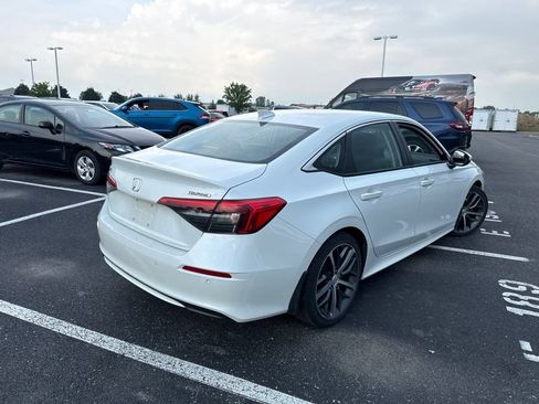 Used 2022 Honda Civic Touring image 12