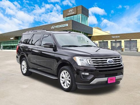 Used 2021 Ford Expedition XLT RWD image 3