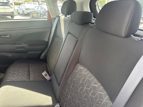 Used 2025 Mitsubishi Outlander Sport LE AWD/4WD image 22