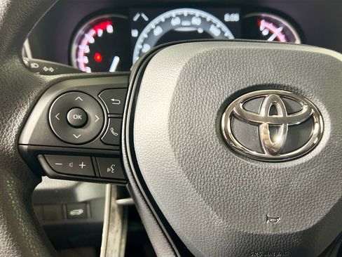 New 2025 Toyota RAV4 XLE image 18