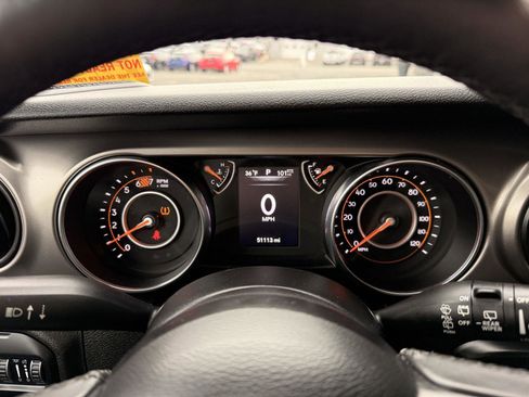 Used 2020 Jeep Wrangler Sport image 14