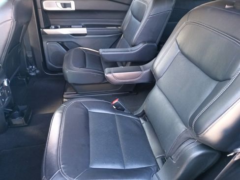 Used 2023 Ford Explorer Limited image 20